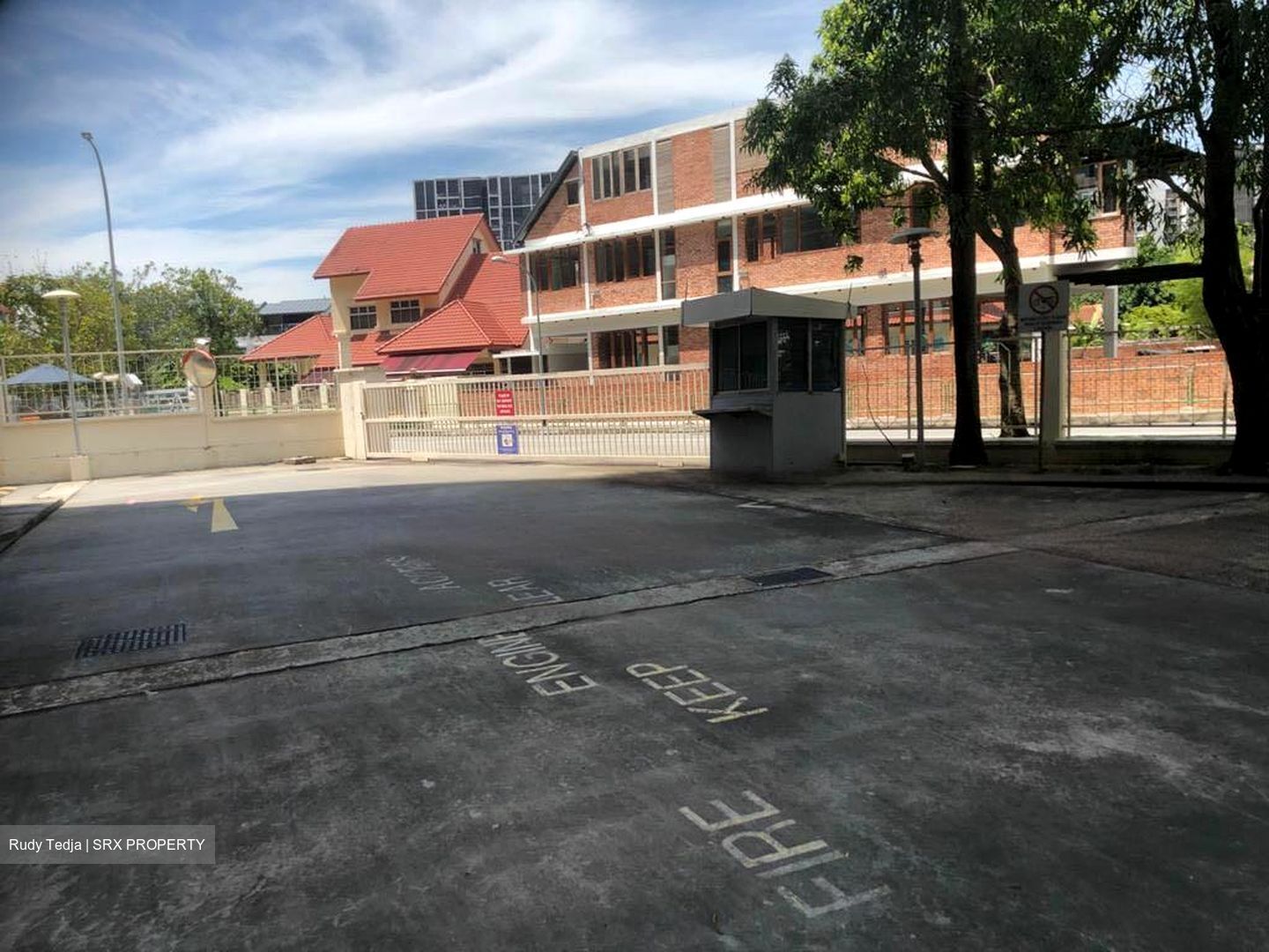 Upper Paya Lebar Road (D19), Factory #459607621